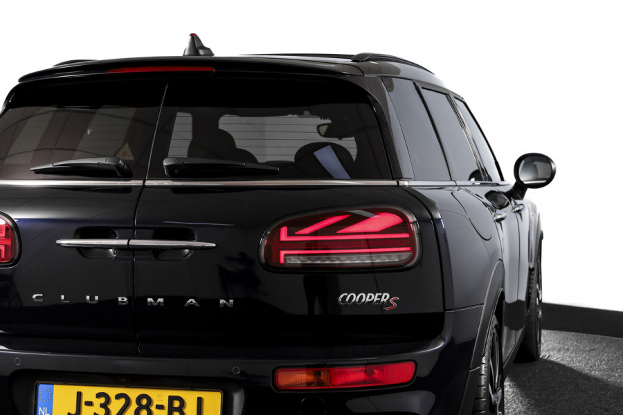 MINI Clubman 2.0 Cooper S Hammersmith 192 PK - Automaat | S/K Panodak | Adapt.Cruise | Harman/Kardon | Stoelverw. | PDC | Camera | NAV+App.Connect | ECC | LM 19" |