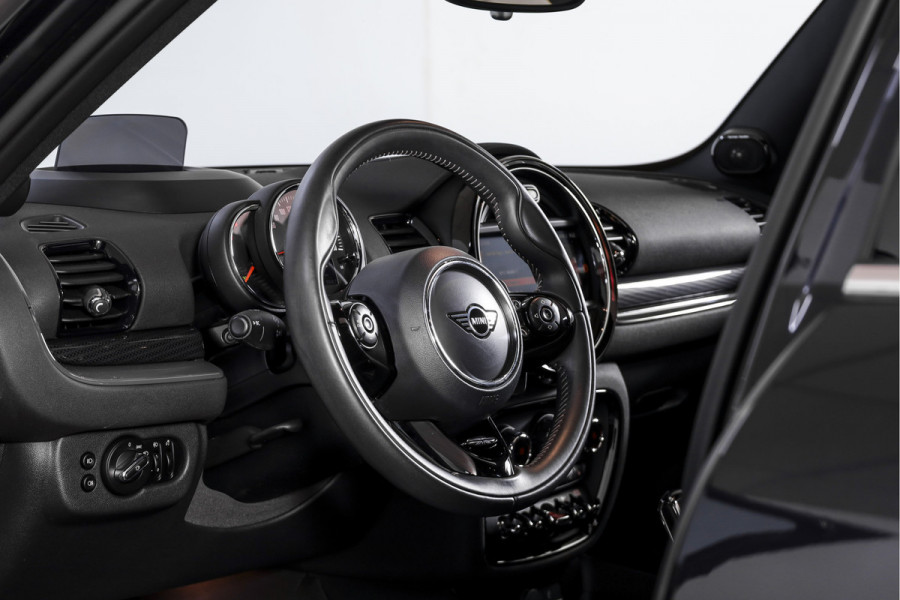 MINI Clubman 2.0 Cooper S Hammersmith 192 PK - Automaat | S/K Panodak | Adapt.Cruise | Harman/Kardon | Stoelverw. | PDC | Camera | NAV+App.Connect | ECC | LM 19" |