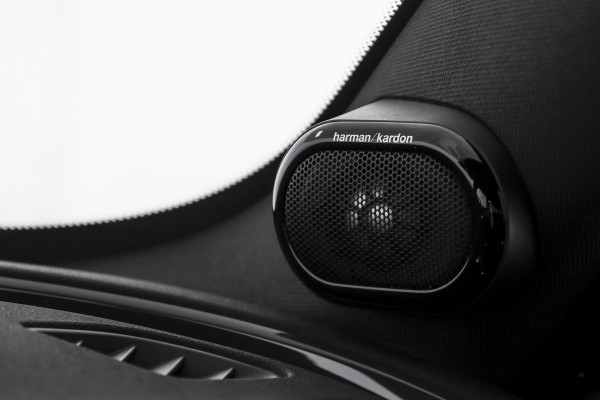 MINI Clubman 2.0 Cooper S Hammersmith 192 PK - Automaat | S/K Panodak | Adapt.Cruise | Harman/Kardon | Stoelverw. | PDC | Camera | NAV+App.Connect | ECC | LM 19" |