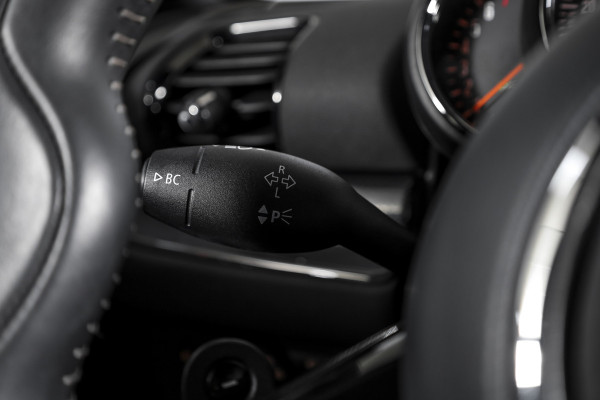 MINI Clubman 2.0 Cooper S Hammersmith 192 PK - Automaat | S/K Panodak | Adapt.Cruise | Harman/Kardon | Stoelverw. | PDC | Camera | NAV+App.Connect | ECC | LM 19" |