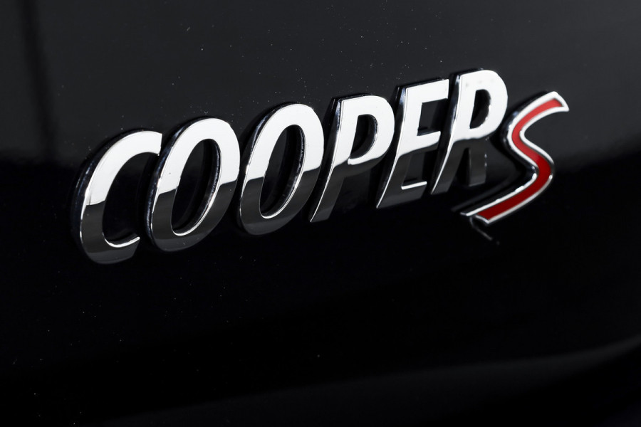 MINI Clubman 2.0 Cooper S Hammersmith 192 PK - Automaat | S/K Panodak | Adapt.Cruise | Harman/Kardon | Stoelverw. | PDC | Camera | NAV+App.Connect | ECC | LM 19" |