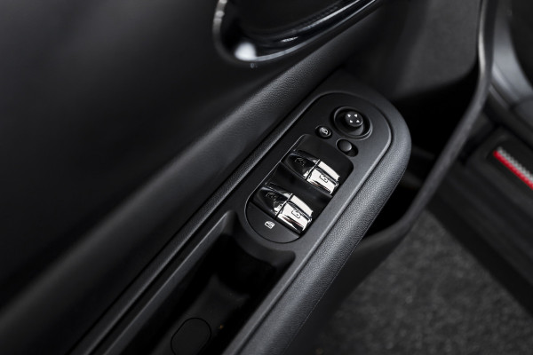 MINI Clubman 2.0 Cooper S Hammersmith 192 PK - Automaat | S/K Panodak | Adapt.Cruise | Harman/Kardon | Stoelverw. | PDC | Camera | NAV+App.Connect | ECC | LM 19" |