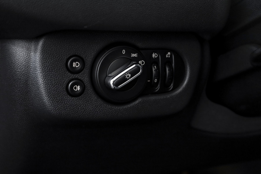 MINI Clubman 2.0 Cooper S Hammersmith 192 PK - Automaat | S/K Panodak | Adapt.Cruise | Harman/Kardon | Stoelverw. | PDC | Camera | NAV+App.Connect | ECC | LM 19" |
