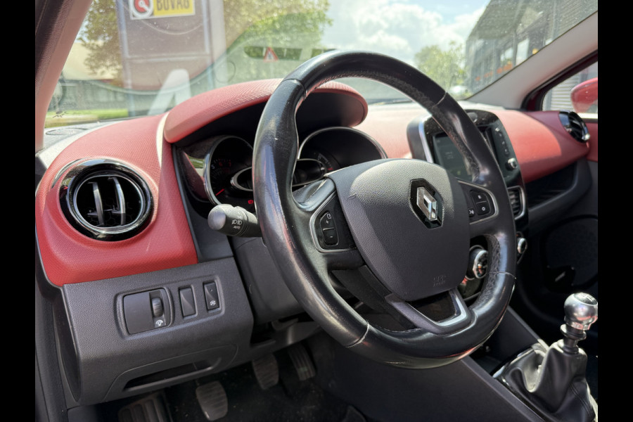 Renault Clio Estate BWJ 2017 | 1.2 TCe 119PK Intens GT LINE | TREKHAAK | CAMERA  | CLIMA | NAVI | CRUISE | SPORTSTOELEN | PDC | LED