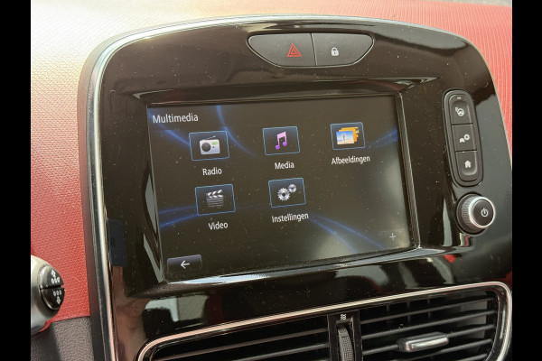 Renault Clio Estate BWJ 2017 | 1.2 TCe 119PK Intens GT LINE | TREKHAAK | CAMERA  | CLIMA | NAVI | CRUISE | SPORTSTOELEN | PDC | LED