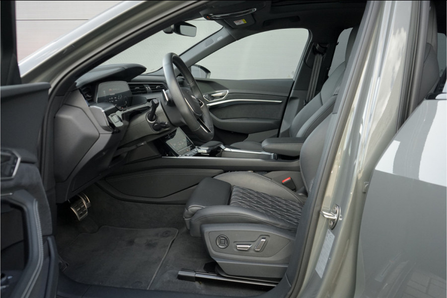 Audi Q8 e-tron 55 Quattro S Edition 115 kWh Pano Leer 360° Camera Trekhaak 22"