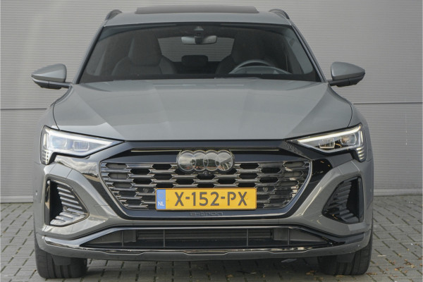 Audi Q8 e-tron 55 Quattro S Edition 115 kWh Pano Leer 360° Camera Trekhaak 22"