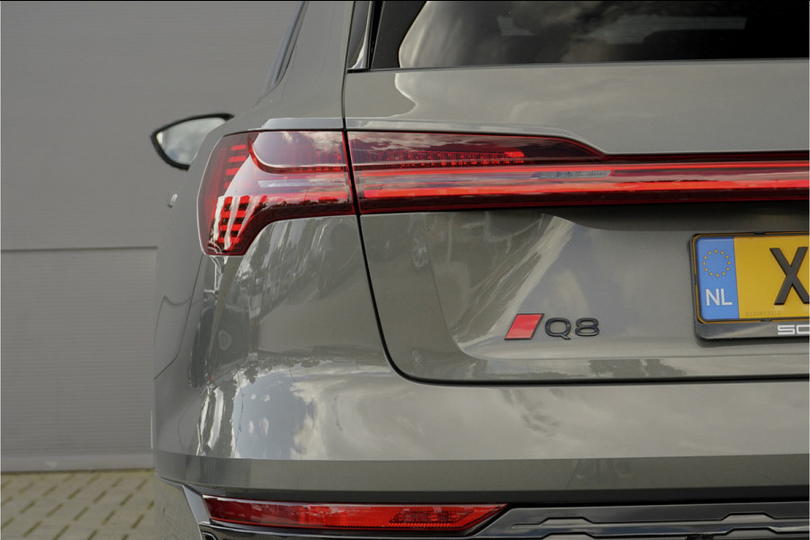 Audi Q8 e-tron 55 Quattro S Edition 115 kWh Pano Leer 360° Camera Trekhaak 22"