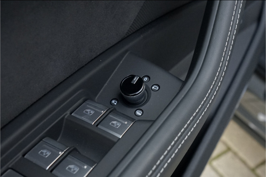Audi Q8 e-tron 55 Quattro S Edition 115 kWh Pano Leer 360° Camera Trekhaak 22"