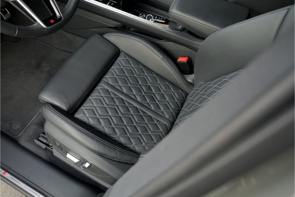 Audi Q8 e-tron 55 Quattro S Edition 115 kWh Pano Leer 360° Camera Trekhaak 22"