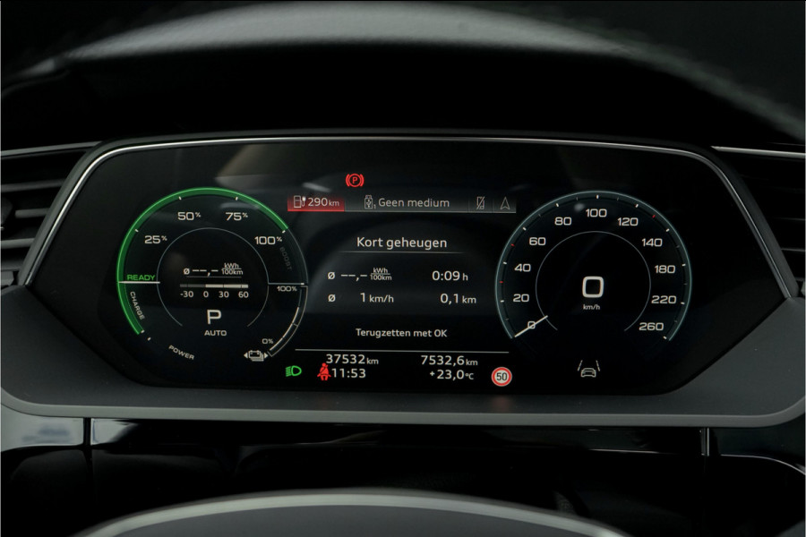 Audi Q8 e-tron 55 Quattro S Edition 115 kWh Pano Leer 360° Camera Trekhaak 22"