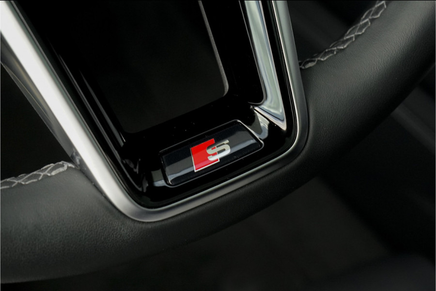 Audi Q8 e-tron 55 Quattro S Edition 115 kWh Pano Leer 360° Camera Trekhaak 22"