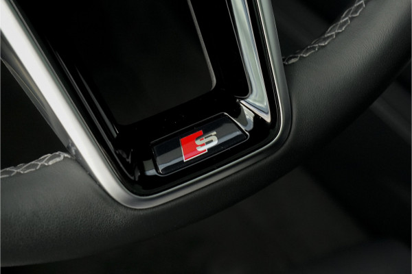 Audi Q8 e-tron 55 Quattro S Edition 115 kWh Pano Leer 360° Camera Trekhaak 22"