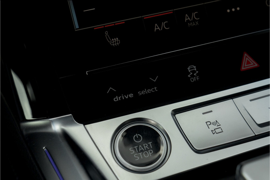 Audi Q8 e-tron 55 Quattro S Edition 115 kWh Pano Leer 360° Camera Trekhaak 22"