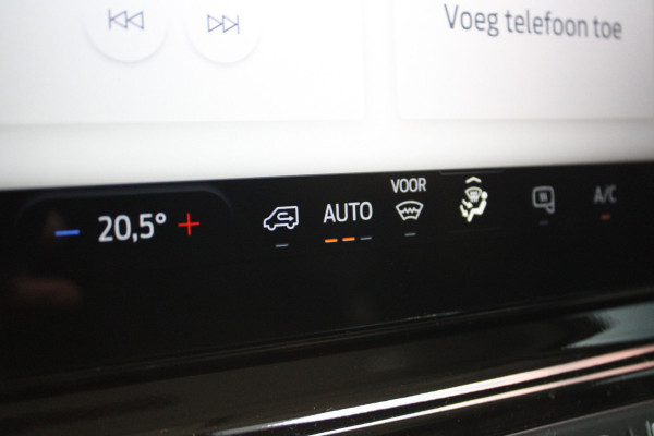 Ford Transit 350 2.0 TDCI L2H2 Trend 130pk Trend - Facelift - Xenon - Carplay - Android - Camera - Airbag Passagier - Rijklaar