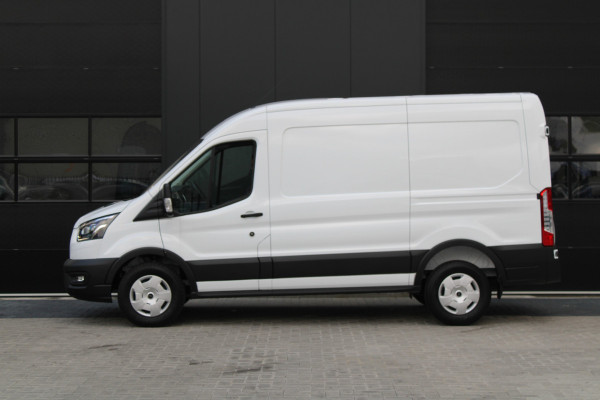Ford Transit 350 2.0 TDCI L2H2 Trend 130pk Trend - Facelift - Xenon - Carplay - Android - Camera - Airbag Passagier - Rijklaar