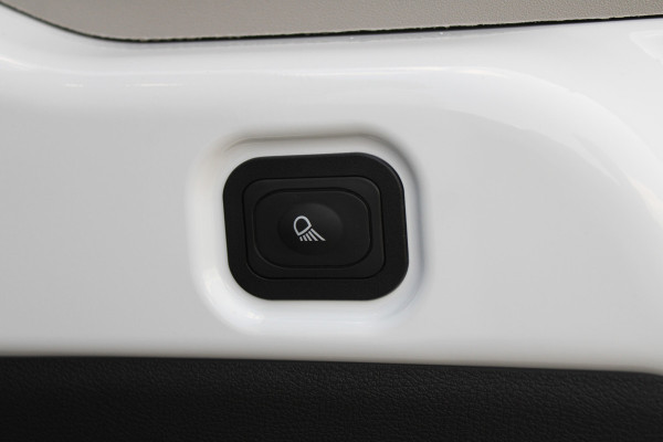Ford Transit 350 2.0 TDCI L2H2 Trend 130pk Trend - Facelift - Xenon - Carplay - Android - Camera - Airbag Passagier - Rijklaar