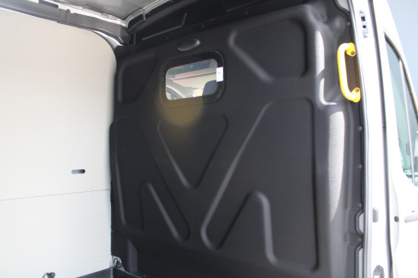 Ford Transit 350 2.0 TDCI L2H2 Trend 130pk Trend - Navigatie - Blind Spot - Adaptive cruise - Camera - Trekhaak - Rijklaar