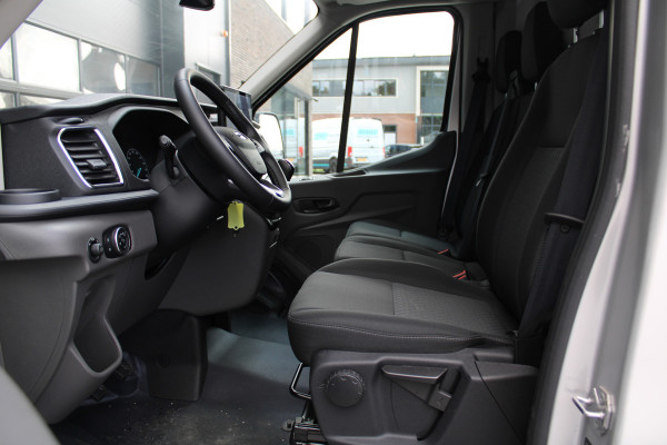 Ford Transit 350 2.0 TDCI L2H2 Trend 130pk Trend - Navigatie - Blind Spot - Adaptive cruise - Camera - Trekhaak - Rijklaar