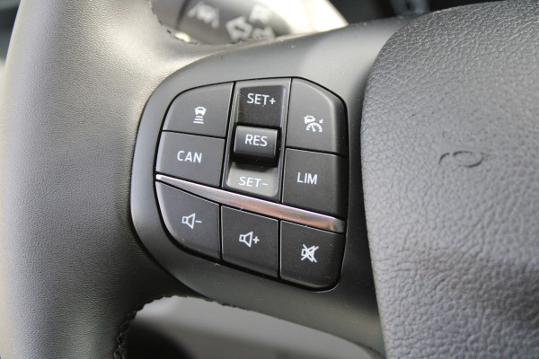 Ford Transit 350 2.0 TDCI L2H2 Trend 130pk Trend - Navigatie - Blind Spot - Adaptive cruise - Camera - Trekhaak - Rijklaar