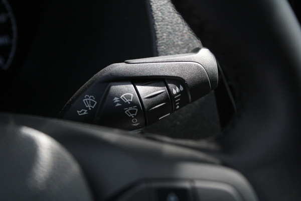 Ford Transit 350 2.0 TDCI L2H2 Trend 130pk Trend - Navigatie - Blind Spot - Adaptive cruise - Camera - Trekhaak - Rijklaar