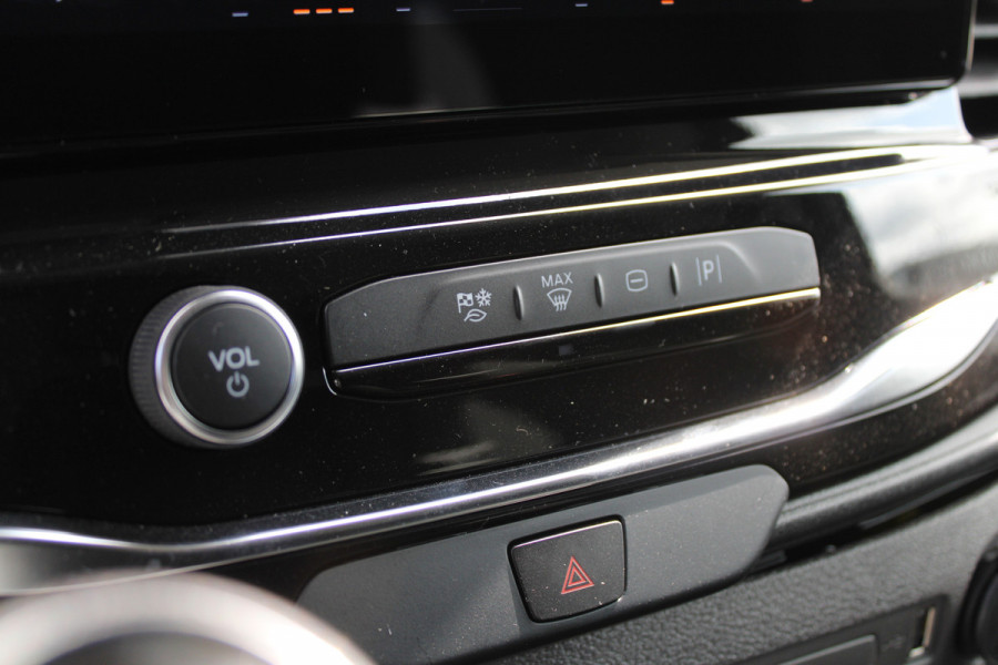 Ford Transit 350 2.0 TDCI L2H2 Trend 130pk Trend - Navigatie - Blind Spot - Adaptive cruise - Camera - Trekhaak - Rijklaar