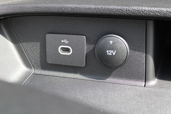 Ford Transit 350 2.0 TDCI L2H2 Trend 130pk Trend - Navigatie - Blind Spot - Adaptive cruise - Camera - Trekhaak - Rijklaar