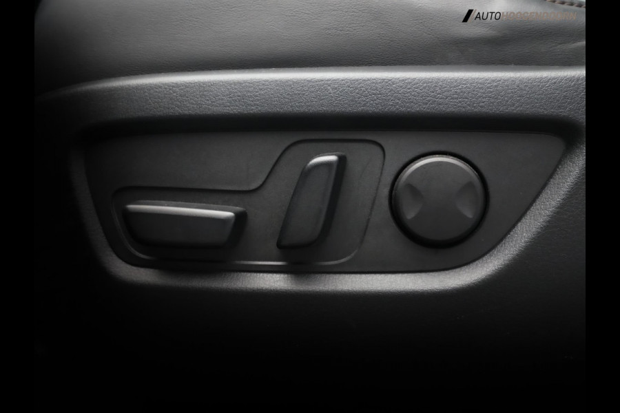 Mazda CX-30 2.0 e-SkyActiv-X M Hybrid Luxury (HEAD-UP DISPLAY,BOSE,STOELVERWARMING,SCHUIFDAK,KEYLESS,DODEHOEK,360 CAMERA,TREKHAAK)