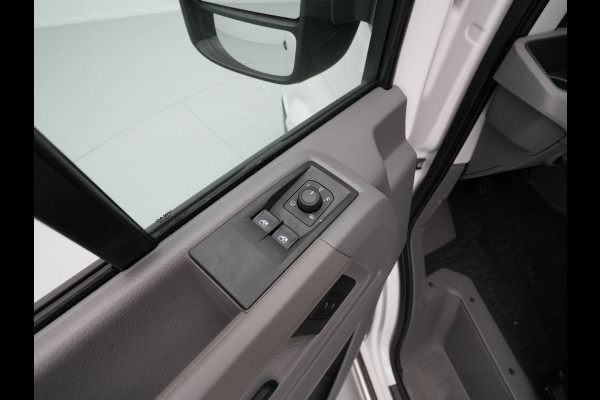 Volkswagen Crafter 35 2.0 TDI L3H3 Highline EURO VI Trekhaak Betimmering App. Camera