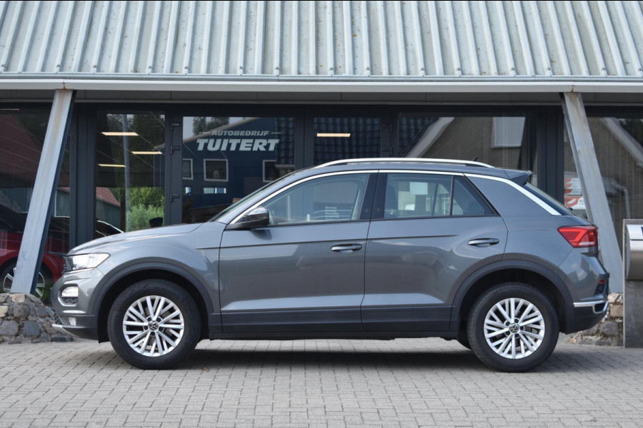 Volkswagen T-Roc 1.0 TSI | VIRTUAL COCKPIT | CAMERA | APPLE CARPLAY | ANDROID AUTO | NAP | DEALER ONDERHOUDEN