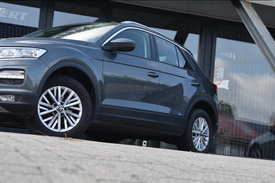 Volkswagen T-Roc 1.0 TSI | VIRTUAL COCKPIT | CAMERA | APPLE CARPLAY | ANDROID AUTO | NAP | DEALER ONDERHOUDEN