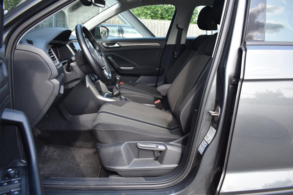 Volkswagen T-Roc 1.0 TSI | VIRTUAL COCKPIT | CAMERA | APPLE CARPLAY | ANDROID AUTO | NAP | DEALER ONDERHOUDEN