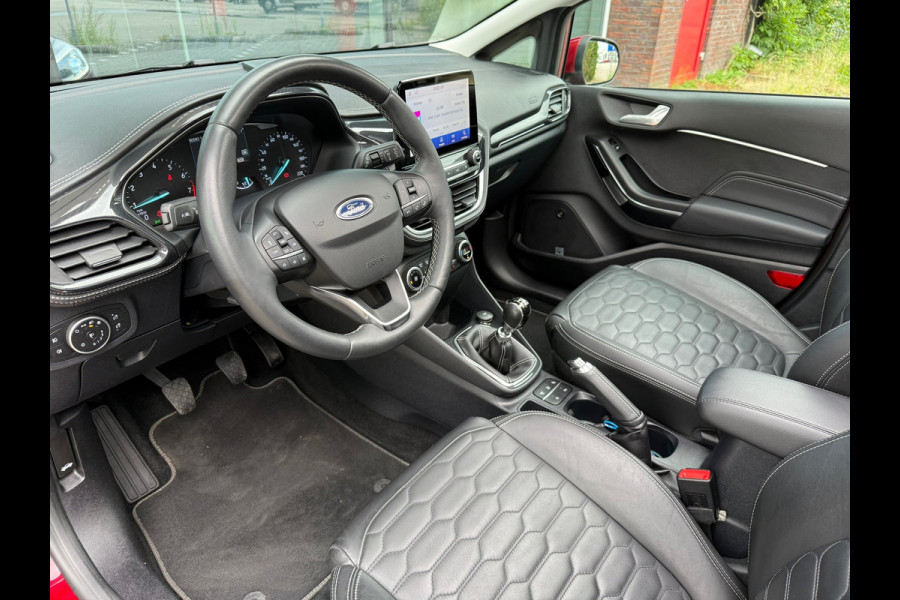 Ford Fiesta 1.0 EcoBoost 125pk Vignale - Schuif/panorama - Leder - Navi - Org.NL