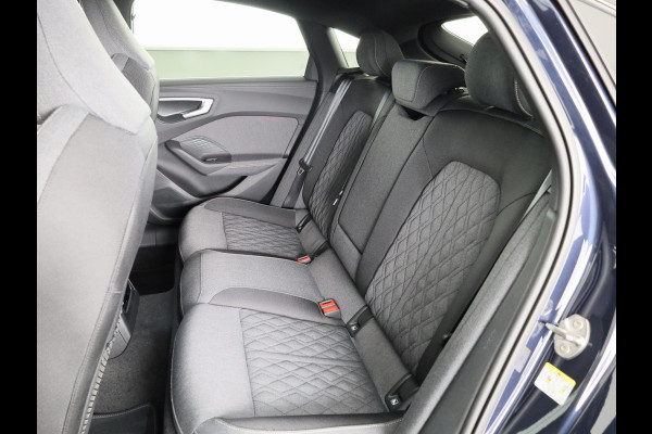 Audi A5 2.0 TFSI edition one S-edition, optiekpakket zwart, matrix-led koplampen, MMI bijrijdersscherm, omgevingscamara's, adaptive cruise control