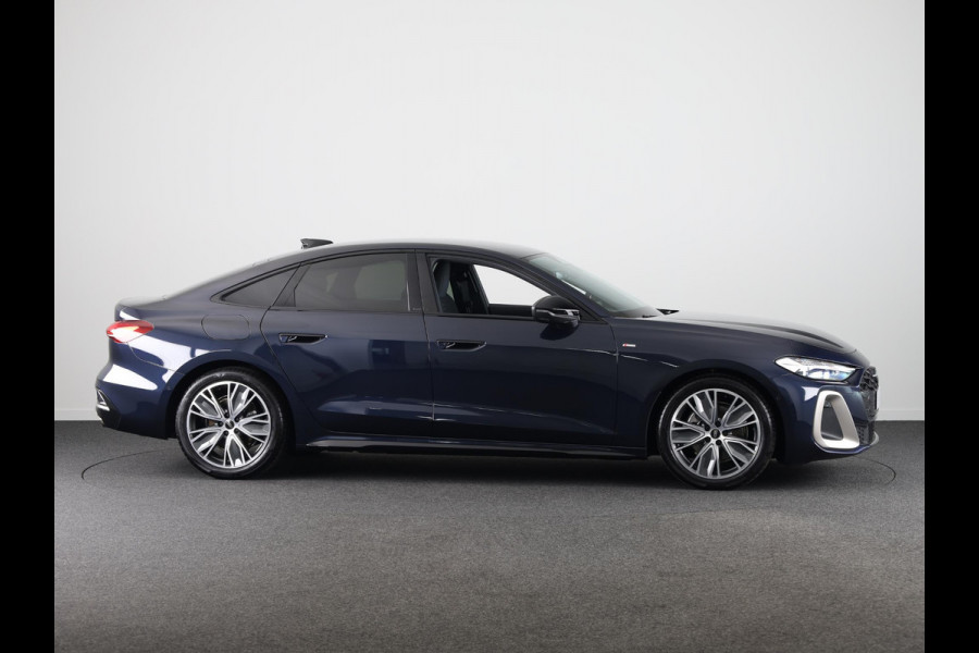 Audi A5 2.0 TFSI edition one S-edition, optiekpakket zwart, matrix-led koplampen, MMI bijrijdersscherm, omgevingscamara's, adaptive cruise control