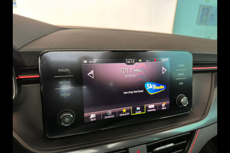 Škoda SCALA 1.5 TSI Sport Business DSG Automaat | Panorama | Trekhaak | Sport interieur | Climate | Cruise Con trol | occasion