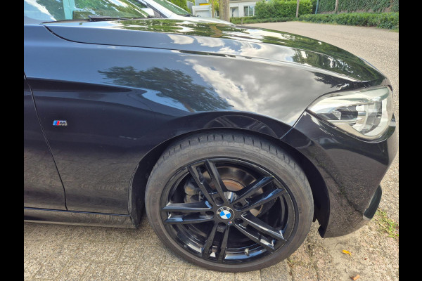 BMW 1-serie 120i High Executive M Pakket Coupe Apple CarPlay Harman & Kardon LED NAP NL