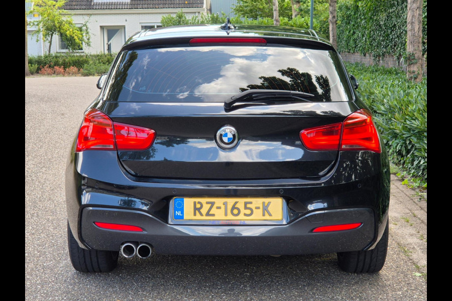 BMW 1-serie 120i High Executive M Pakket Coupe Apple CarPlay Harman & Kardon LED NAP NL