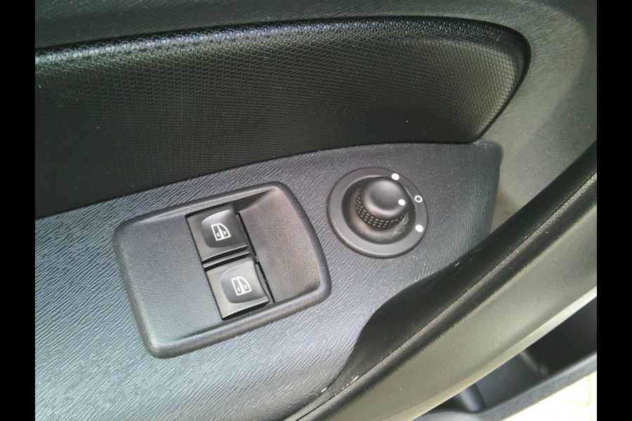 Mercedes-Benz Citan 109 CDI Extra Lang AIRCO I NAVI I EXTRA LANG I 1e EIGENAAR I COMPETE ONDERHOUDSHISTORIE I BARST IN RUIT 250 EURO