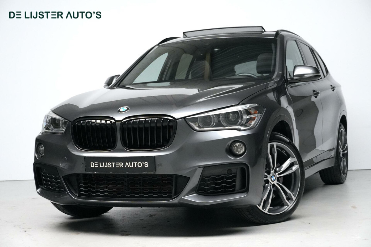 BMW X1 xDrive20i M Sport Facelift Automaat 192 PK | Pano-dak | CarPlay | Acc | Harman/Kardon | Camera | Trekhaak | Stoelverwarming | HU