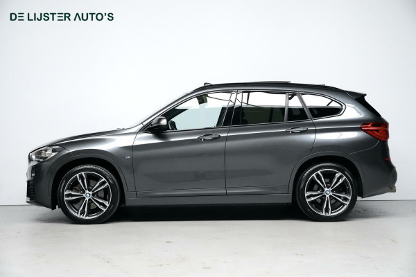 BMW X1 xDrive20i M Sport Facelift Automaat 192 PK | Pano-dak | CarPlay | Acc | Harman/Kardon | Camera | Trekhaak | Stoelverwarming | HU