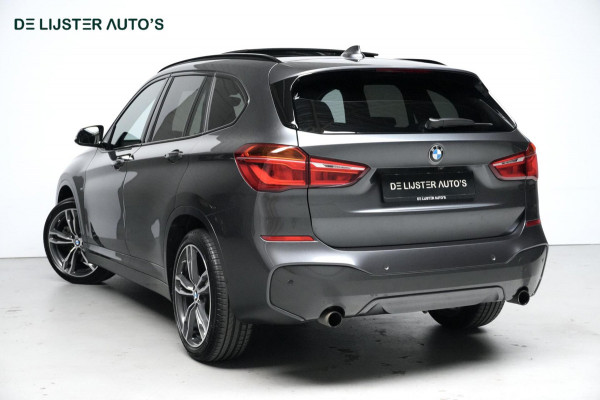 BMW X1 xDrive20i M Sport Facelift Automaat 192 PK | Pano-dak | CarPlay | Acc | Harman/Kardon | Camera | Trekhaak | Stoelverwarming | HU