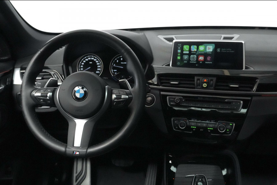 BMW X1 xDrive20i M Sport Facelift Automaat 192 PK | Pano-dak | CarPlay | Acc | Harman/Kardon | Camera | Trekhaak | Stoelverwarming | HU