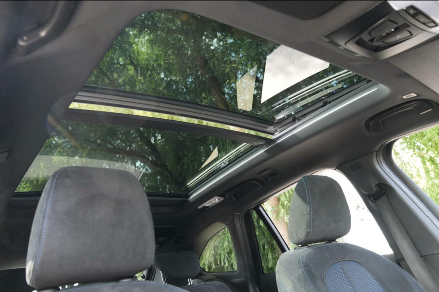 BMW X1 xDrive20i M Sport Facelift Automaat 192 PK | Pano-dak | CarPlay | Acc | Harman/Kardon | Camera | Trekhaak | Stoelverwarming | HU