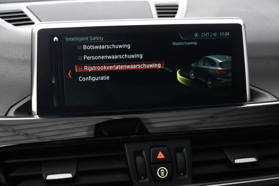 BMW X1 xDrive20i M Sport Facelift Automaat 192 PK | Pano-dak | CarPlay | Acc | Harman/Kardon | Camera | Trekhaak | Stoelverwarming | HU