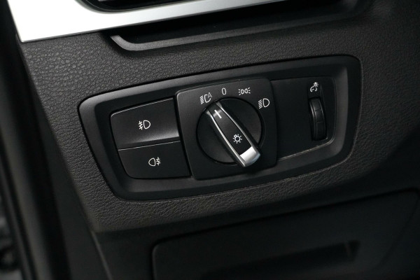 BMW X1 xDrive20i M Sport Facelift Automaat 192 PK | Pano-dak | CarPlay | Acc | Harman/Kardon | Camera | Trekhaak | Stoelverwarming | HU