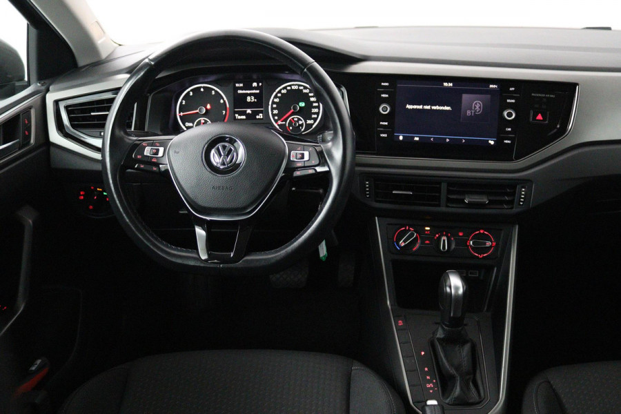 Volkswagen Polo 1.0 TSI Comfortline (ACHTERUITRIJCAMERA, CARPLAY, CRUISE CONTROL ADAPTIEF, AUTOMAAT, NL-AUTO)