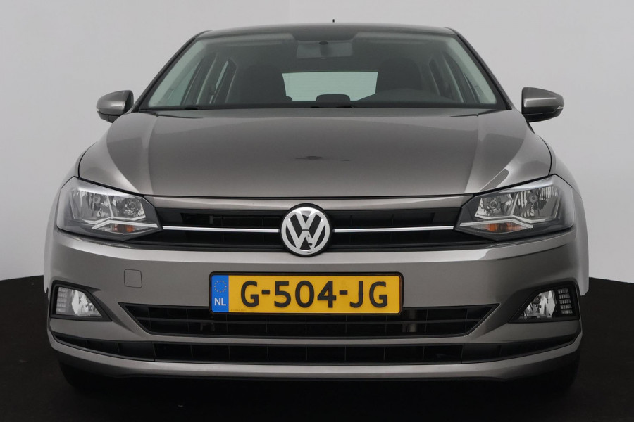 Volkswagen Polo 1.0 TSI Comfortline (ACHTERUITRIJCAMERA, CARPLAY, CRUISE CONTROL ADAPTIEF, AUTOMAAT, NL-AUTO)