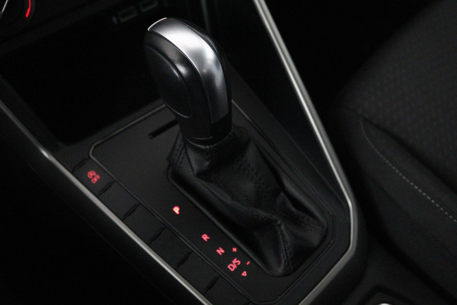 Volkswagen Polo 1.0 TSI Comfortline (ACHTERUITRIJCAMERA, CARPLAY, CRUISE CONTROL ADAPTIEF, AUTOMAAT, NL-AUTO)
