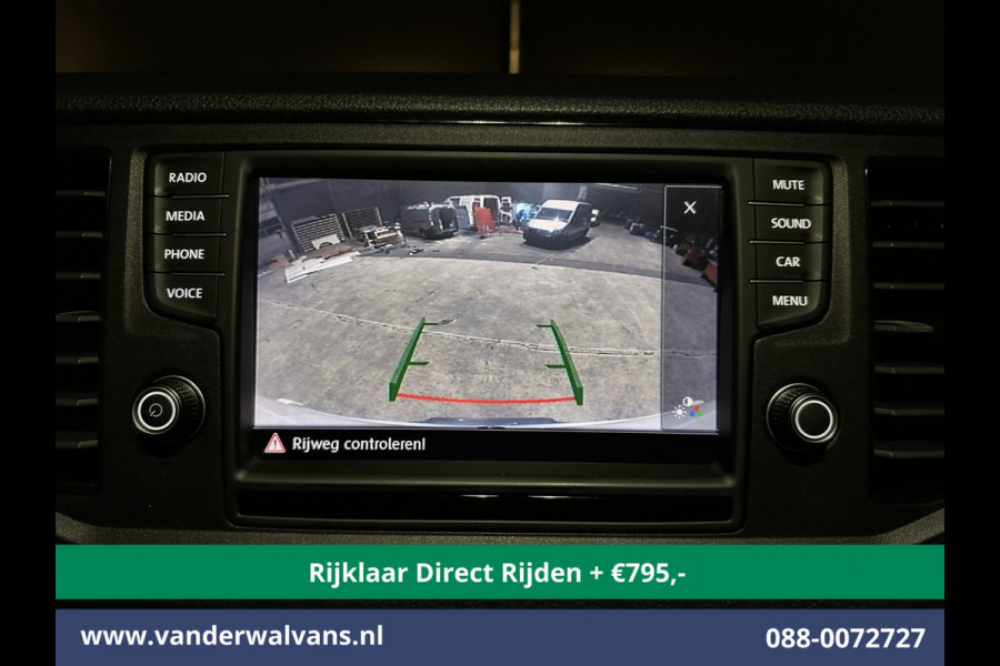 Volkswagen Crafter 2.0 TDI 141pk L3H3 L2H2 Euro6 *Rijklaar Direct Rijden* Airco | Camera | Apple Carplay | Andoid Auto Bijrijdersbank, 3000kg trekvermogen